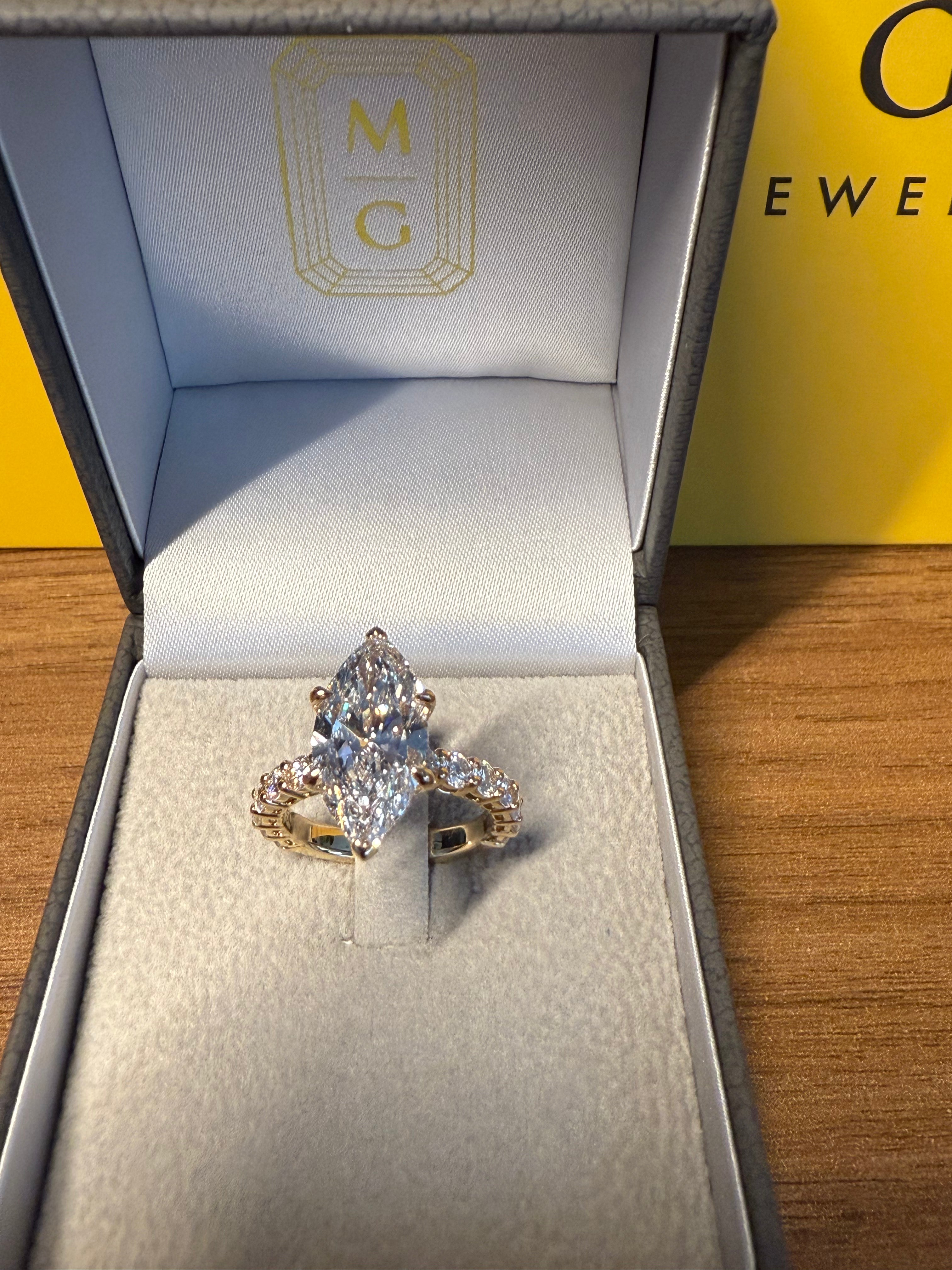 Marquis Ring - 3,58 ct, Gelbgold